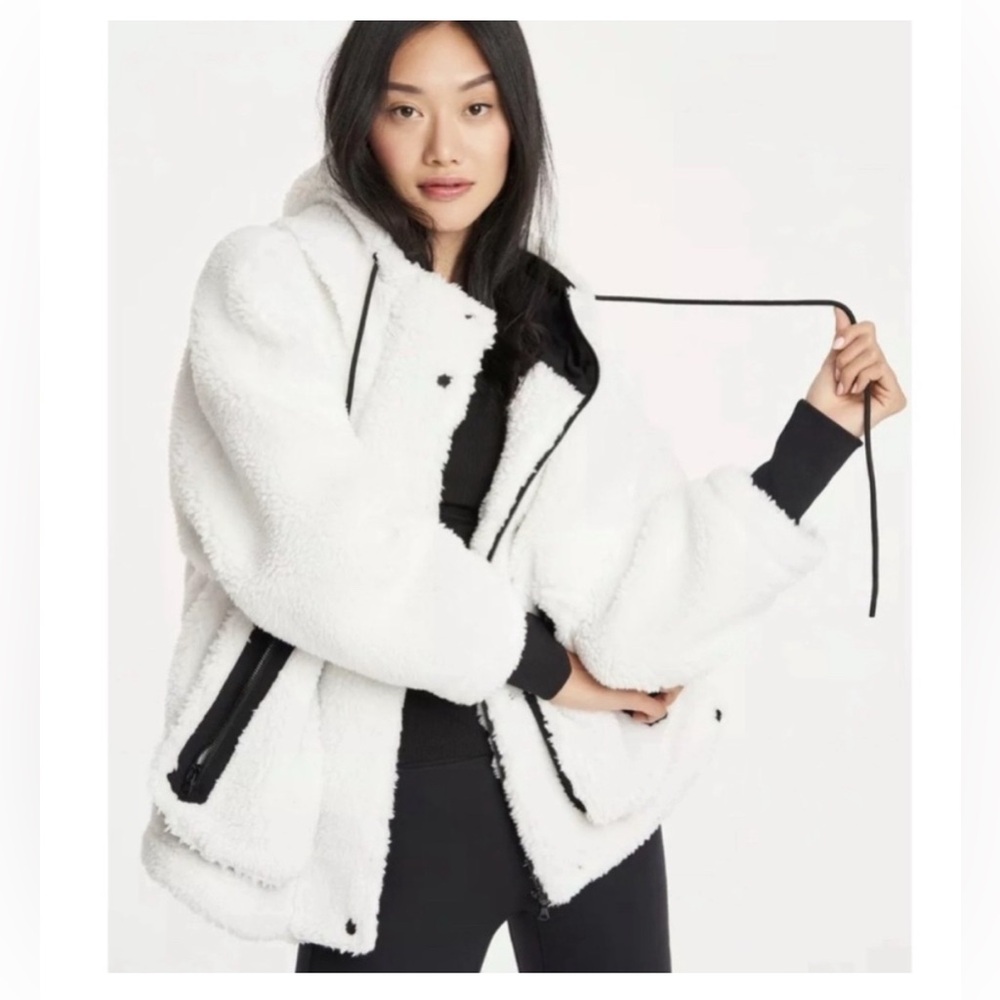 Varley Sherpa Jacket